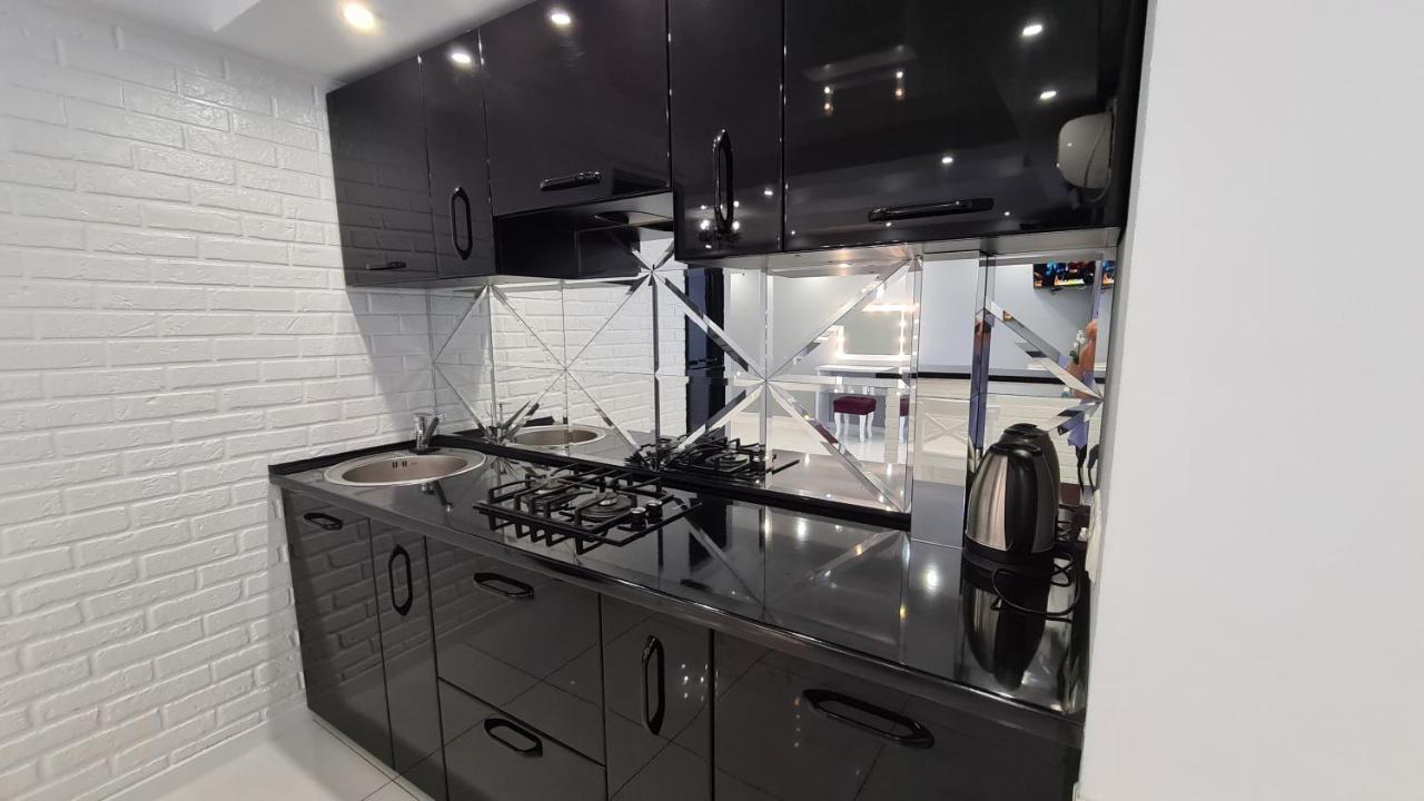 Apartaments On Prospekt Mira 35 Кривой Рог Экстерьер фото